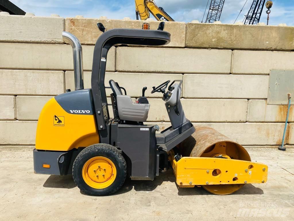 Volvo sd25 單輪滾壓機