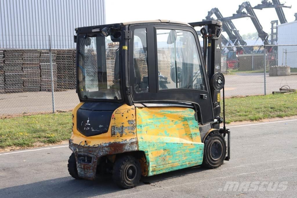 Mitsubishi FB35N 電動堆高機