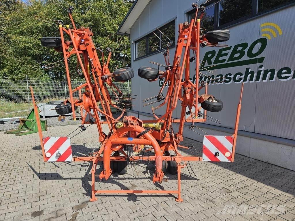 Kuhn GF 8501 MH 耙與翻草機
