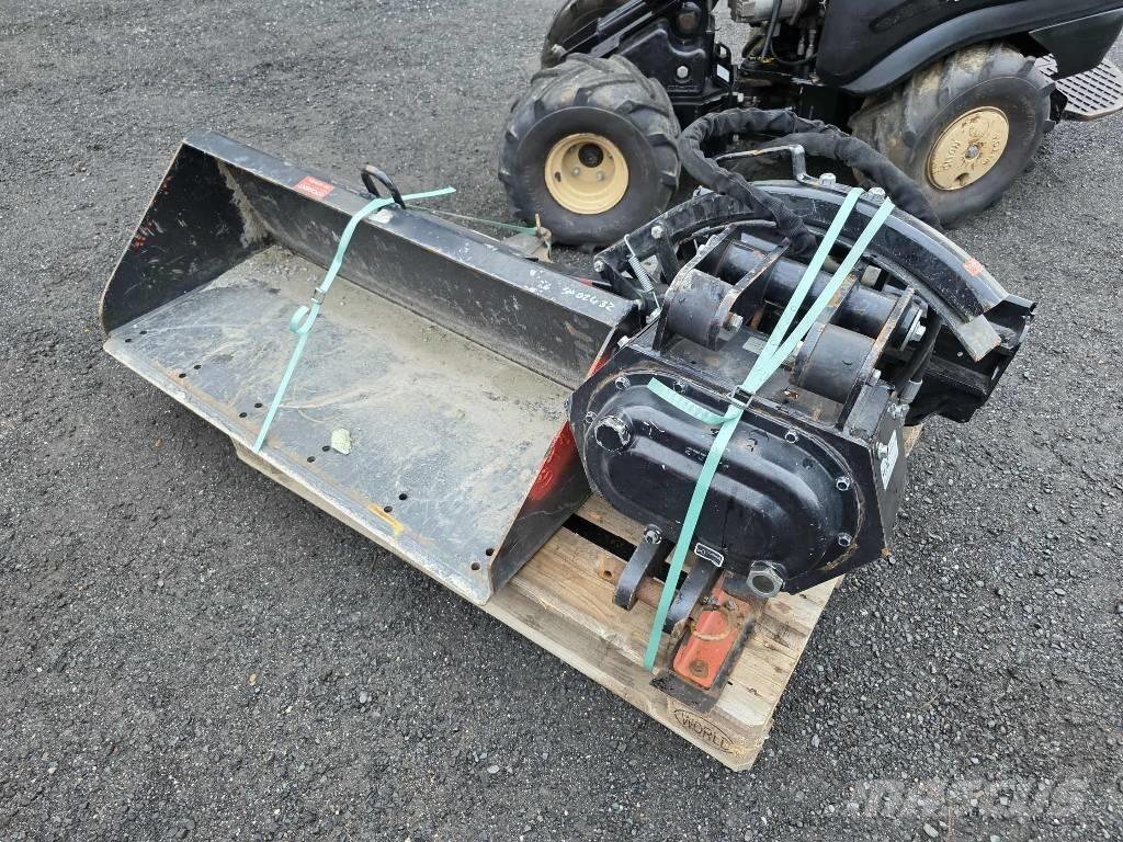 Ditch Witch R300 掘溝機