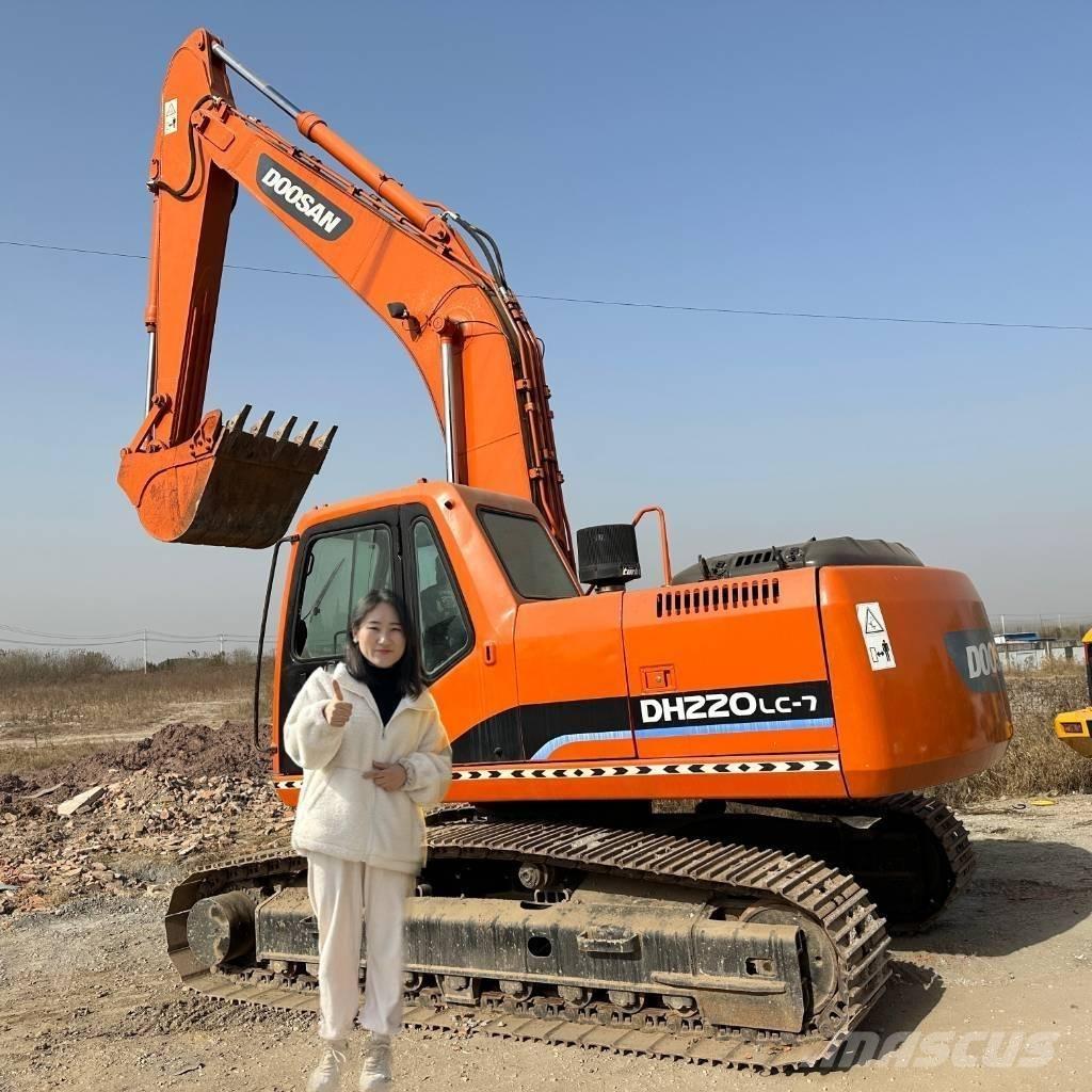 Doosan DH220LC-7 履帶式 挖土機/掘鑿機/挖掘機
