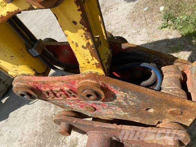 New Holland E 50.2 C 小型挖土機/掘鑿機<7t(小型挖掘機)