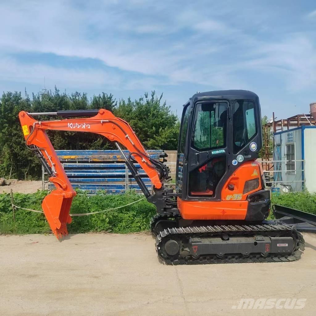 Kubota U 35 小型挖土機/掘鑿機<7t(小型挖掘機)
