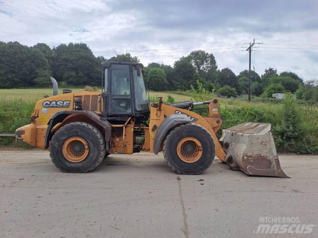 CASE 921 F 輪胎式裝載機