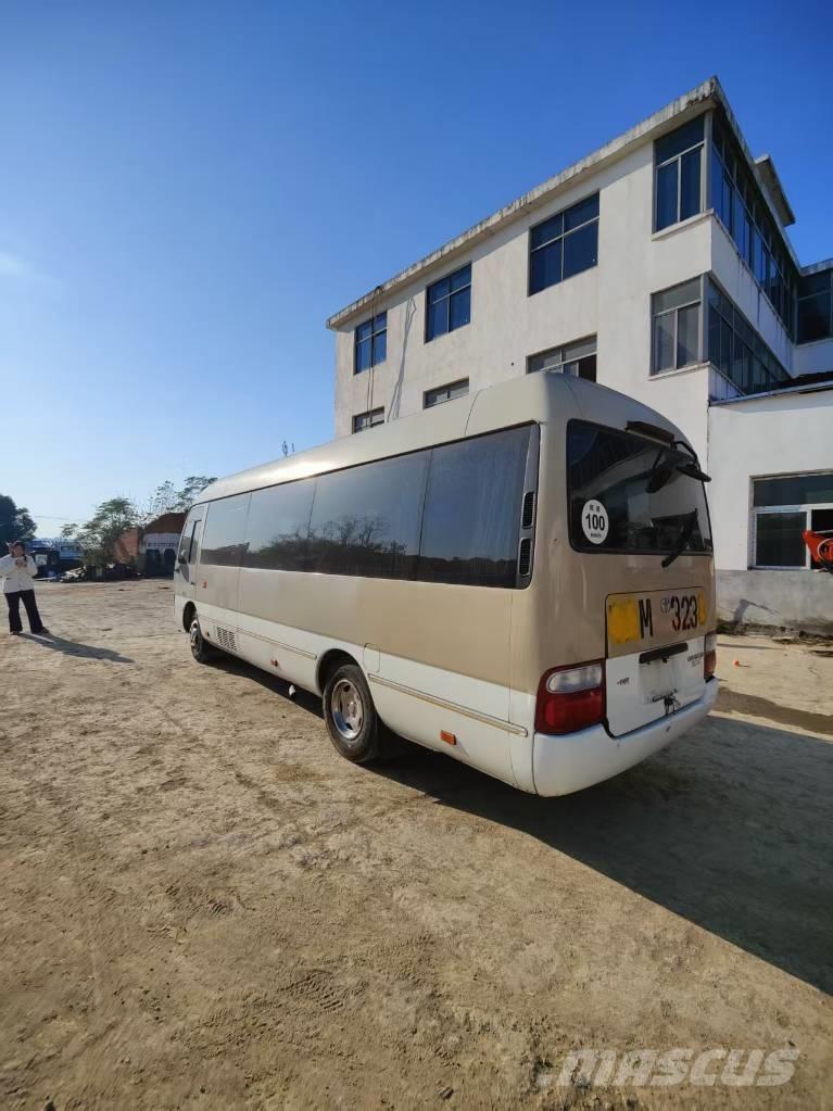 Toyota Coaster 公路客運汽車