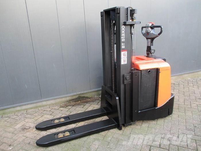 BT SPE 160L 行走控制式堆積機