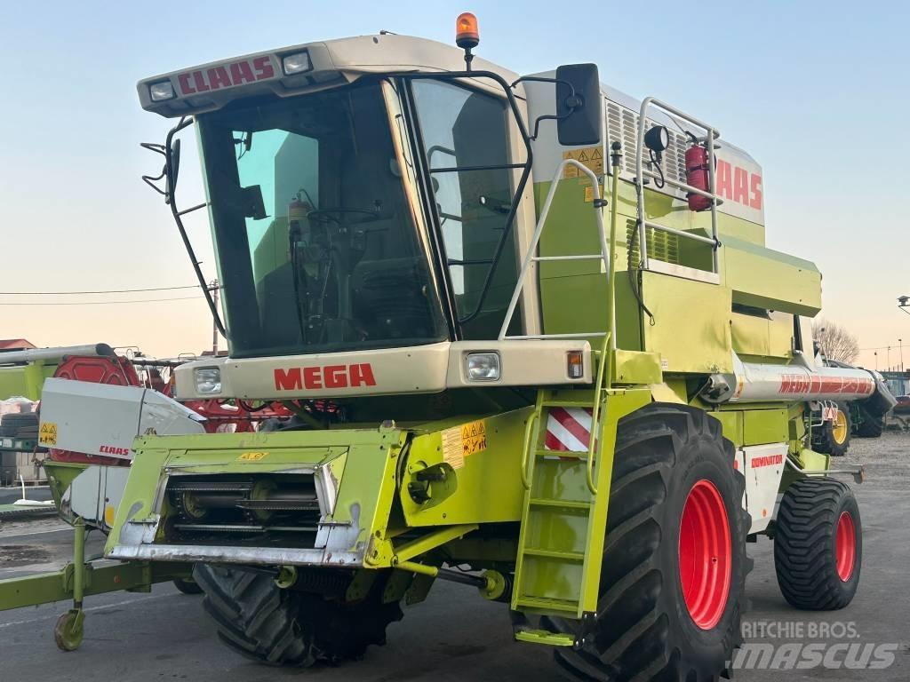 CLAAS Mega 202 聯合收穫機