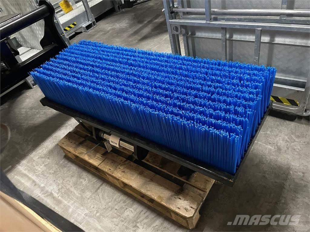  Øvrige Kost 掃倉機