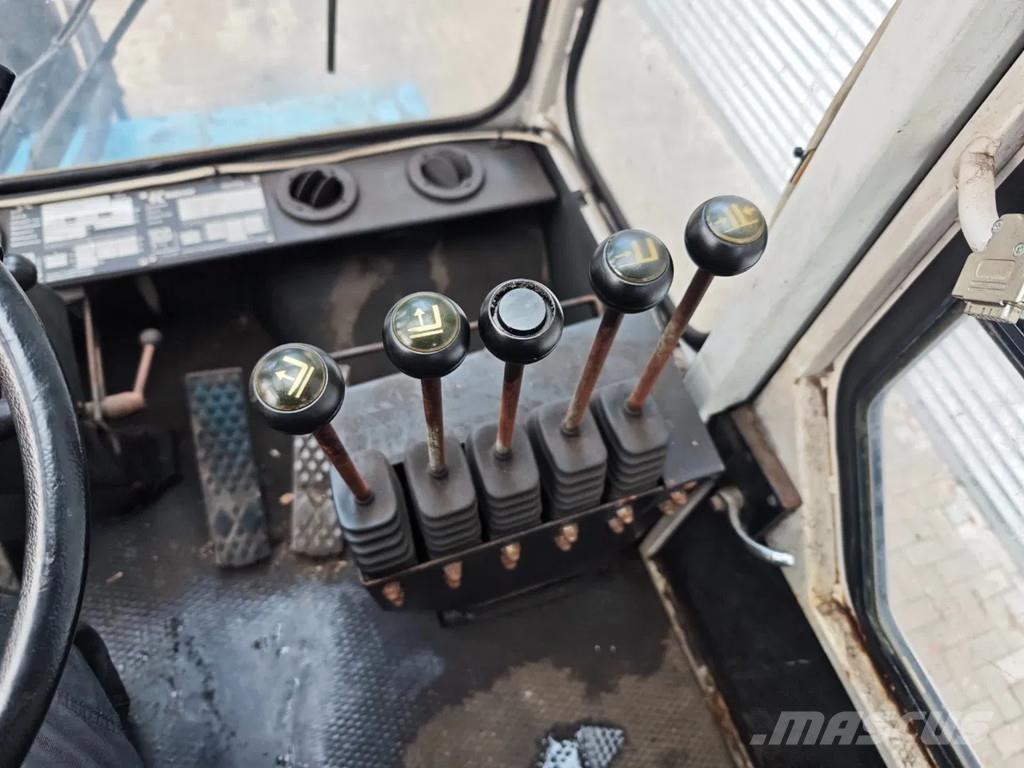 Kalmar DC 32-1200 柴油卡車