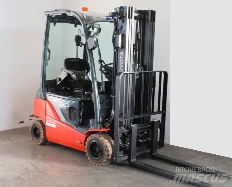 Toyota 8 FBMK 20 T 電動堆高機