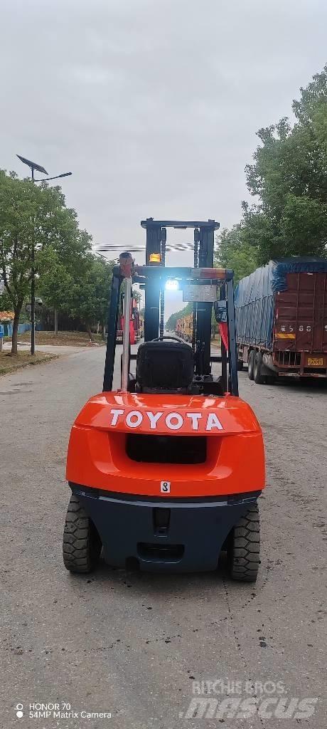 Toyota FD 50 柴油卡車
