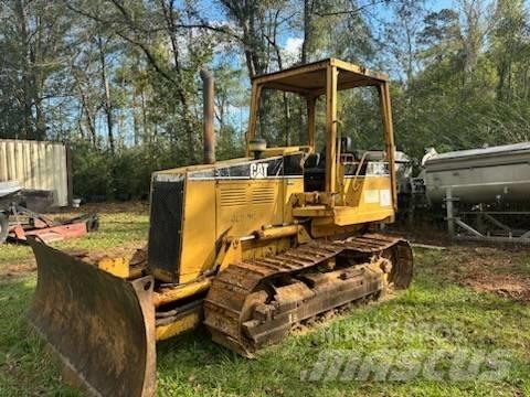 CAT D 4 C 履帶推土機