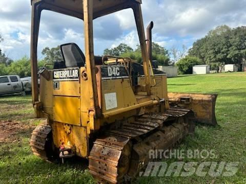CAT D 4 C 履帶推土機