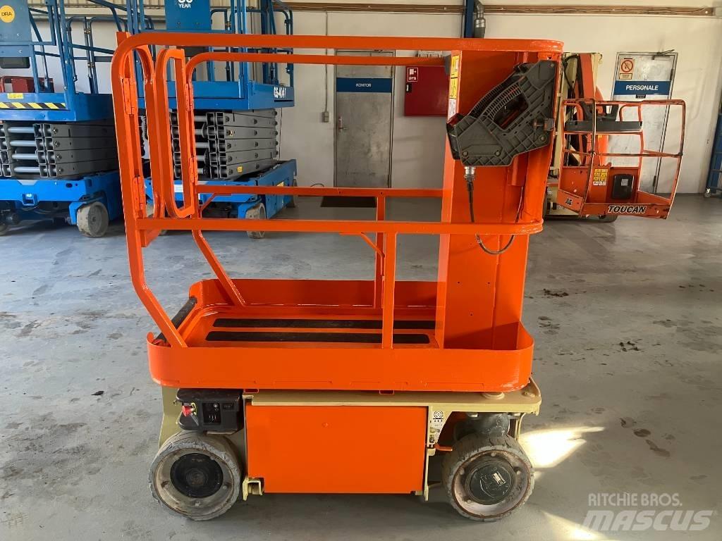 JLG 1230 ES 垂直升降工作台