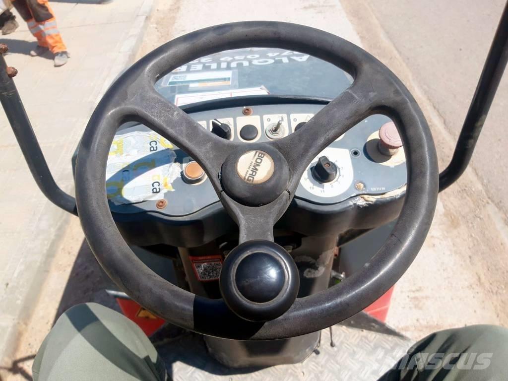 Bomag BW 120 AD-4 雙輪滾壓機