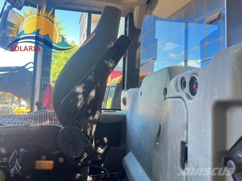 Volvo L 120 F 輪胎式裝載機