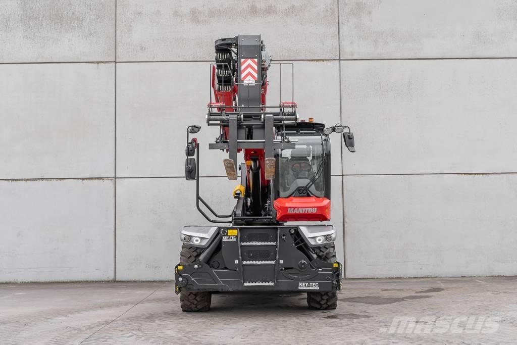 Manitou MRT 2660 伸縮臂操作車