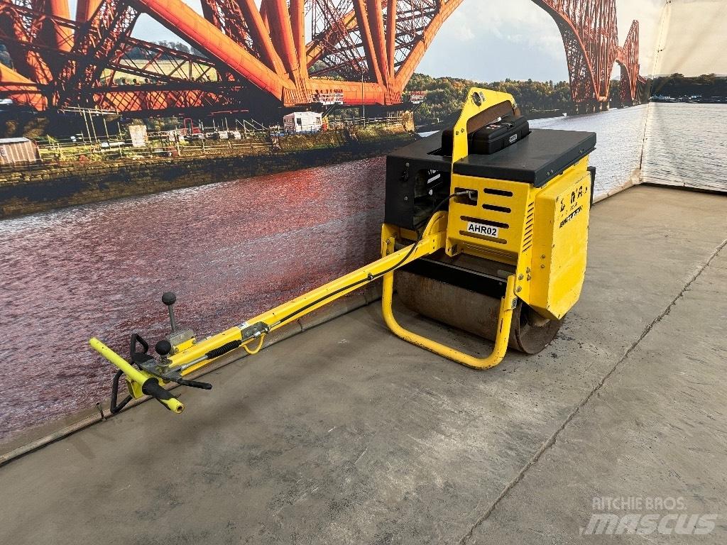 Bomag BW 71 E-2 單輪滾壓機