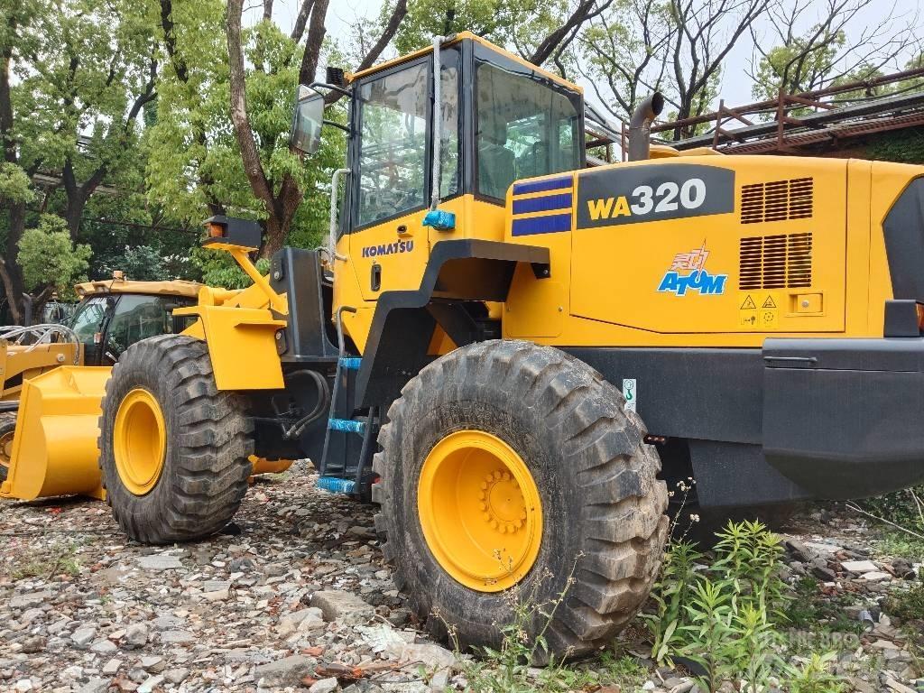 Komatsu WA320-5 輪胎式裝載機