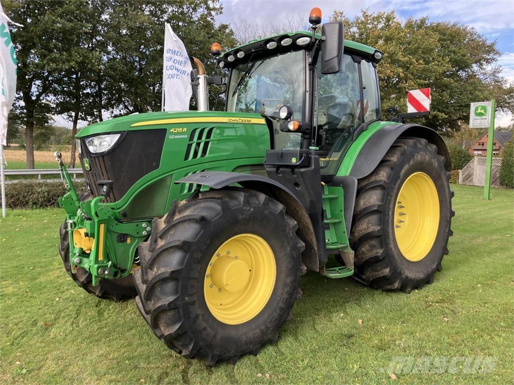 John Deere 6215R 曳引機