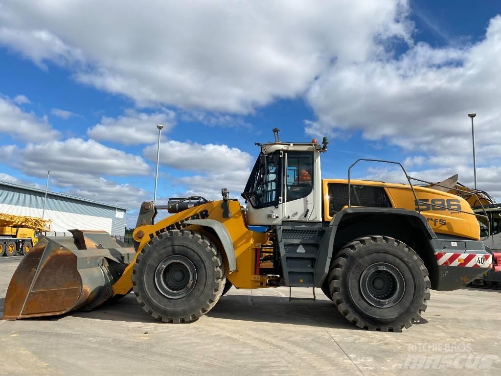 Liebherr L 586 輪胎式裝載機
