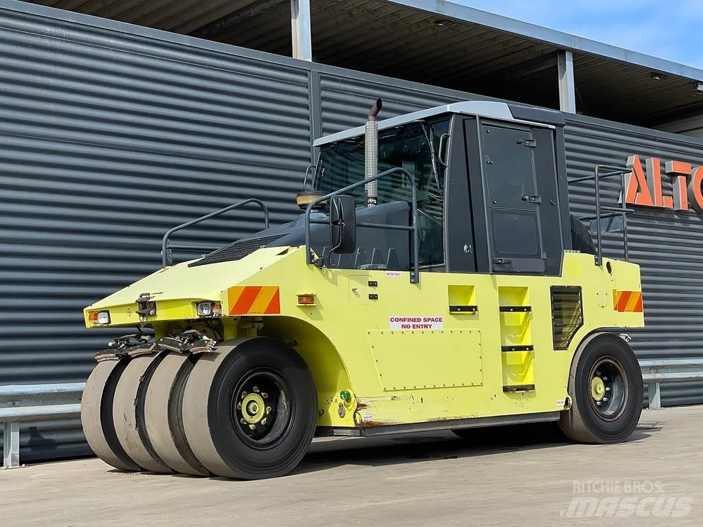 Ammann AP 240 膠輪滾壓機