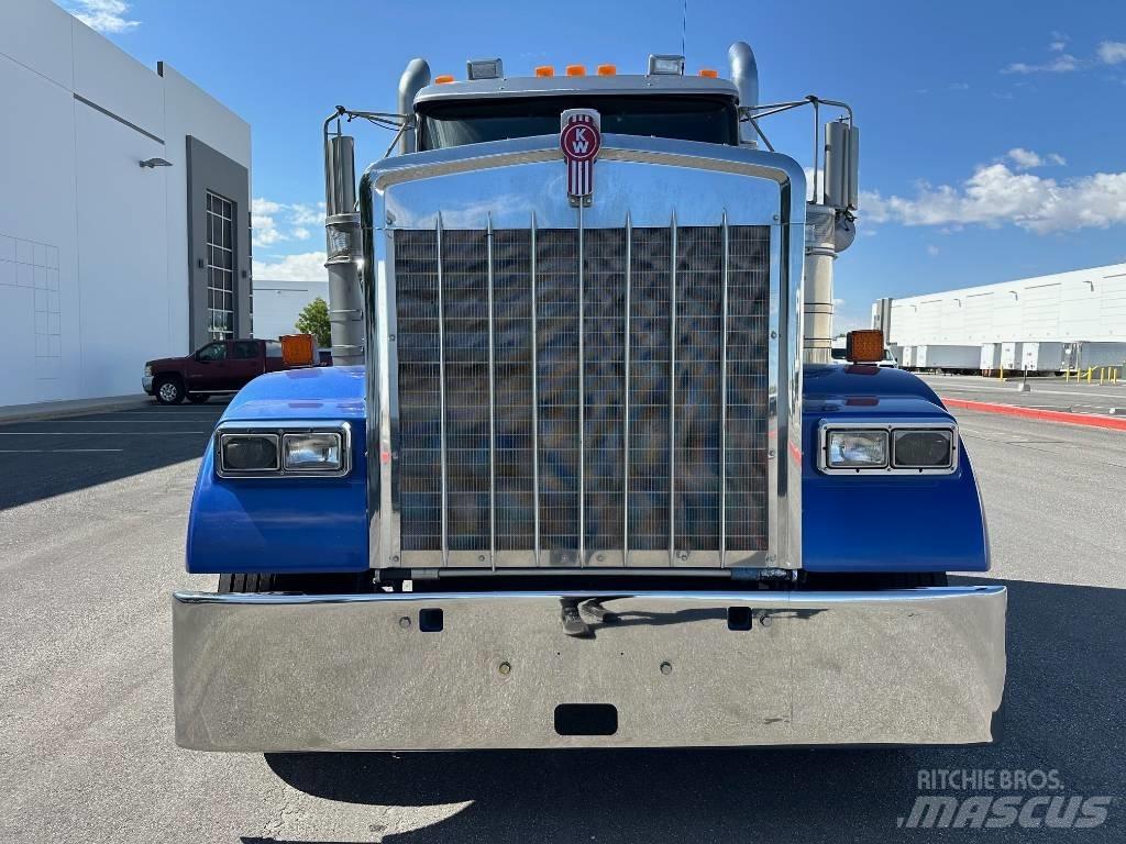 Kenworth W 900 曳引機組件