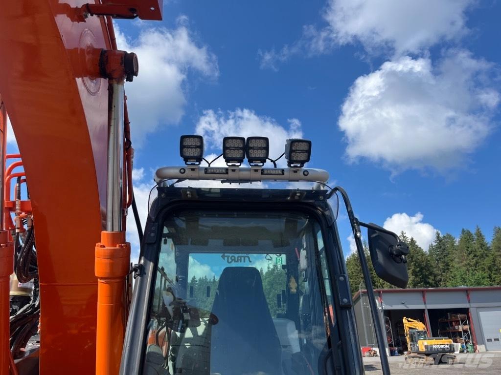 Hitachi ZX 135 US-6 履帶式 挖土機/掘鑿機/挖掘機