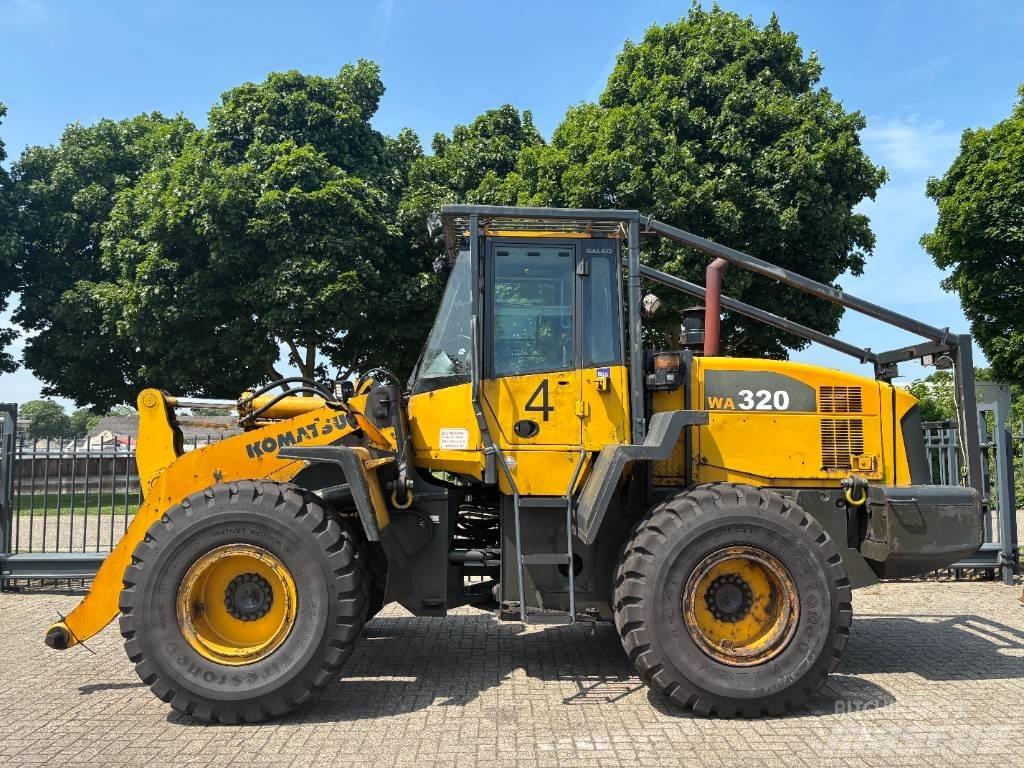 Komatsu WA 320-5 輪胎式裝載機