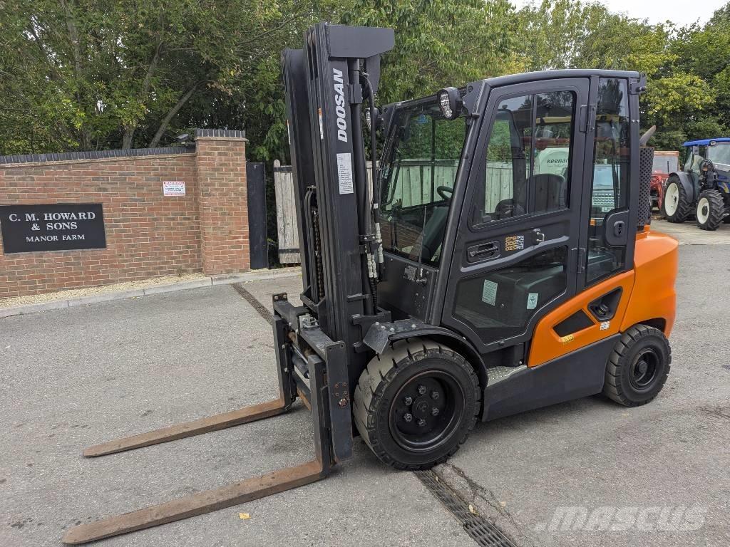 Doosan D 35 C-9 柴油卡車