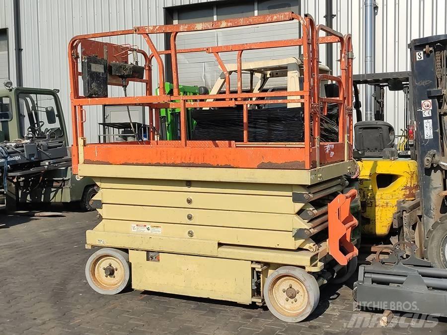 JLG 2646 E 2 剪式升降機