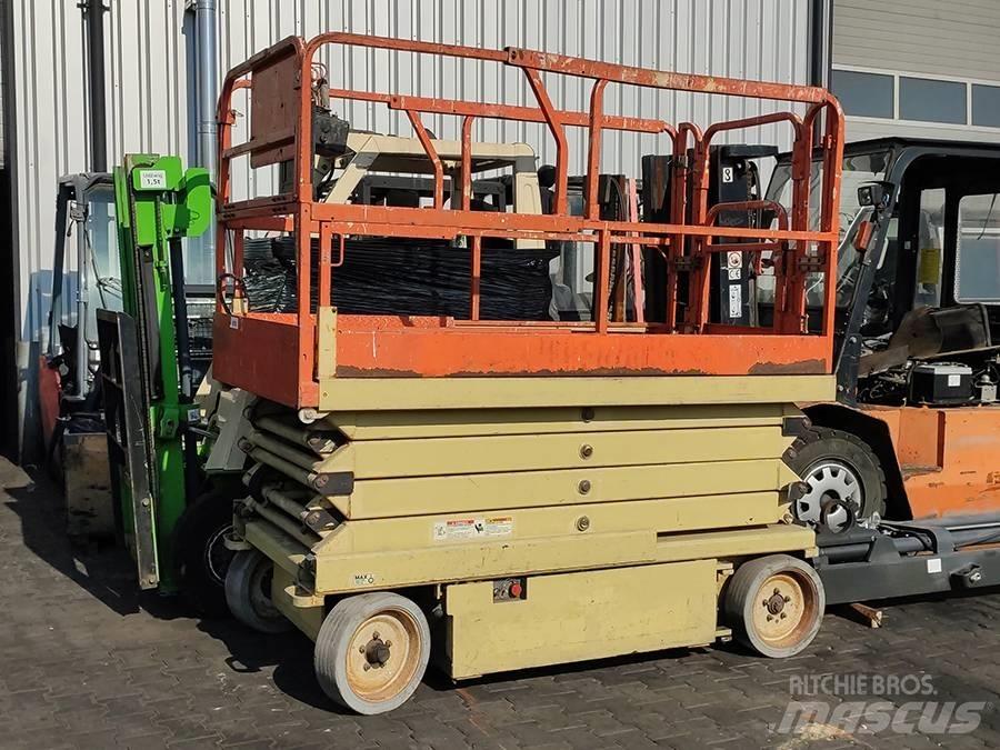 JLG 2646 E 2 剪式升降機