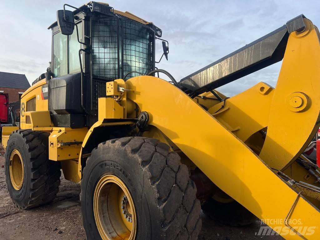 CAT 930 M 輪胎式裝載機
