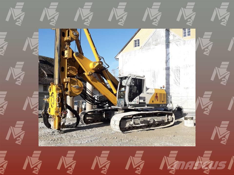 Bauer BG 20 H 重型鑽孔機