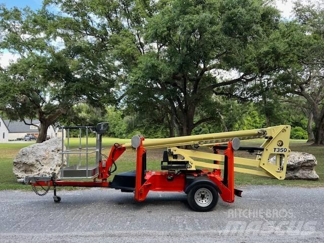 JLG T 350 拖車裝載高空作業平台