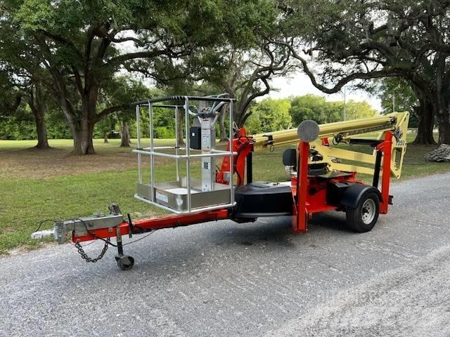 JLG T 350 拖車裝載高空作業平台