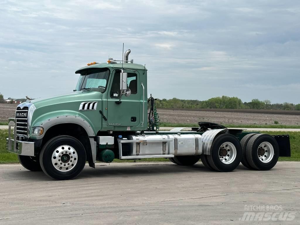 Mack GU713 曳引機組件
