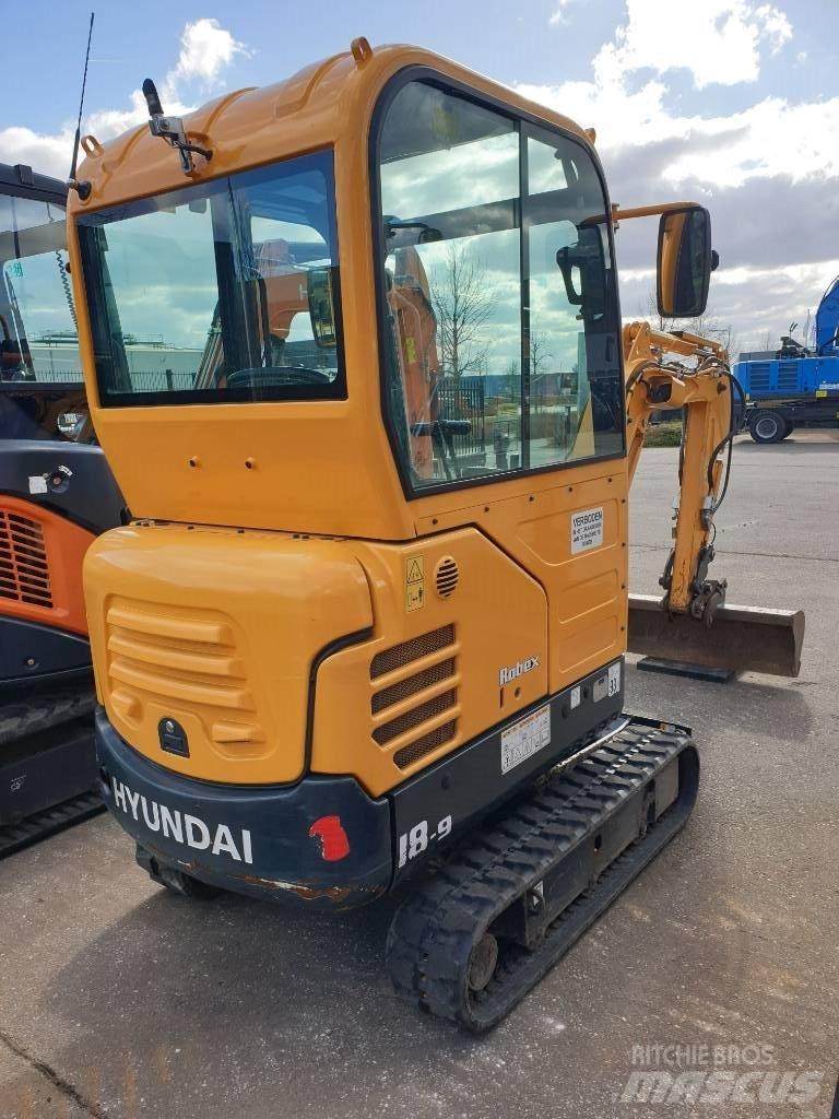 Hyundai R18-9 小型挖土機/掘鑿機<7t(小型挖掘機)