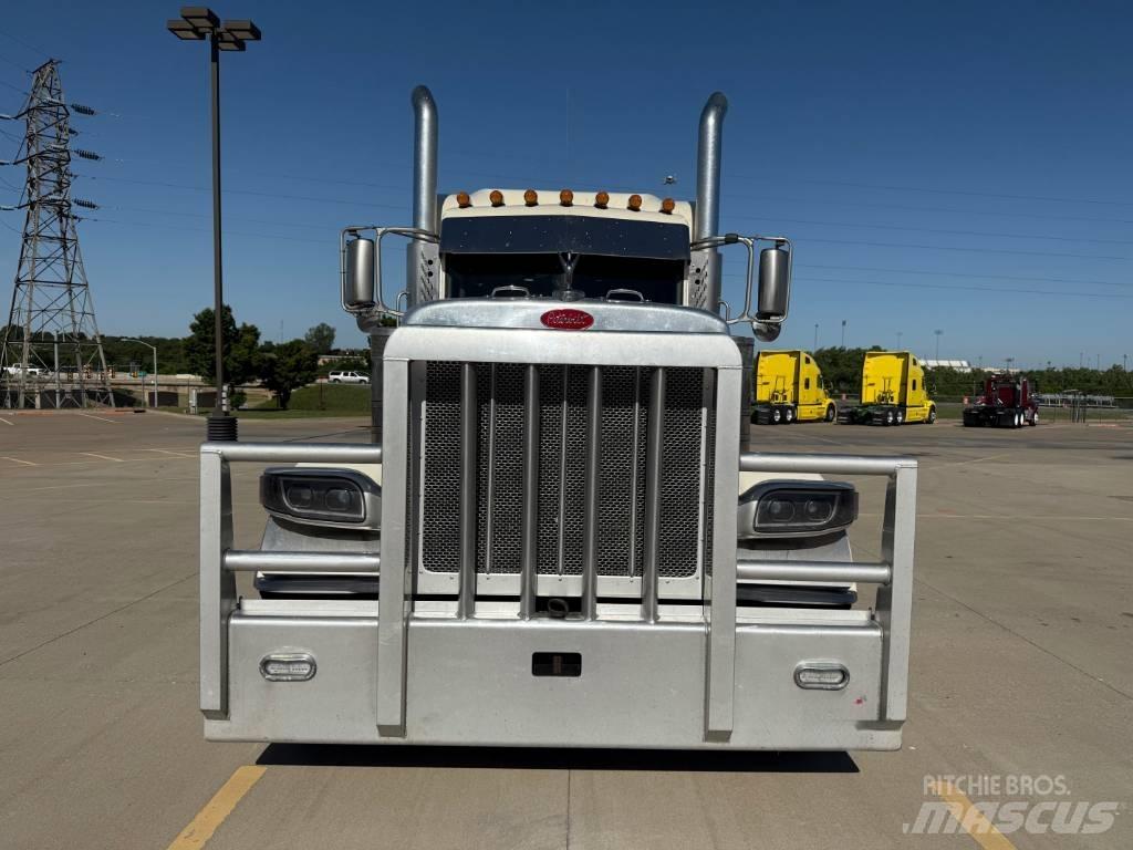Peterbilt 389 曳引機組件