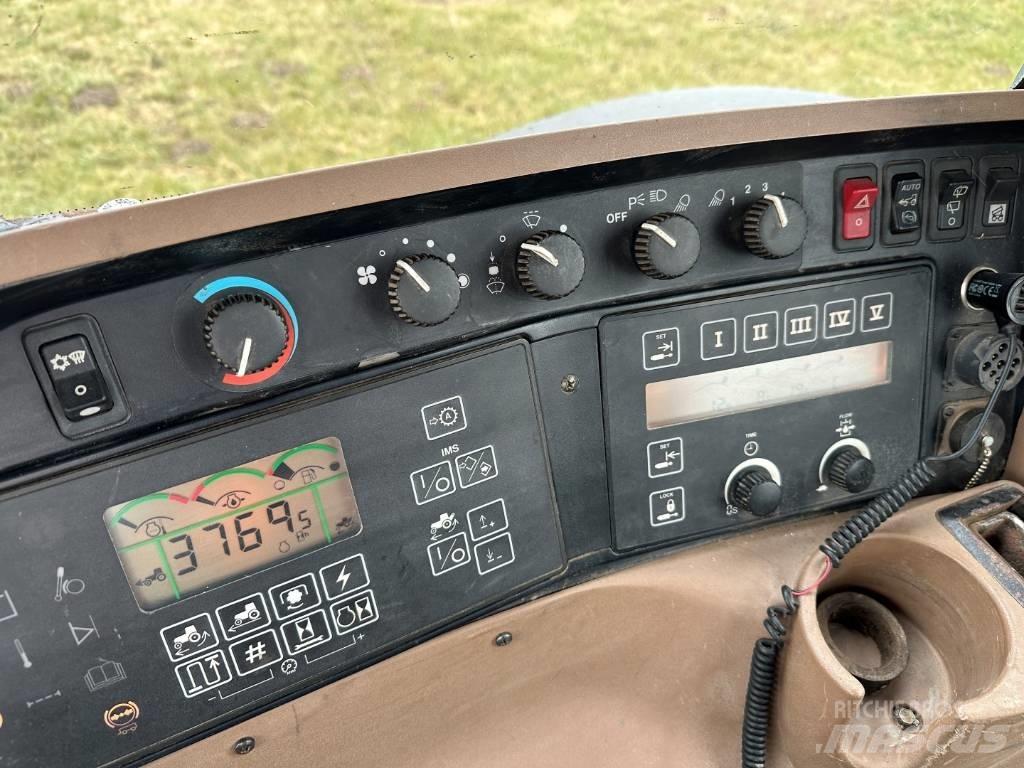 John Deere 8220 曳引機