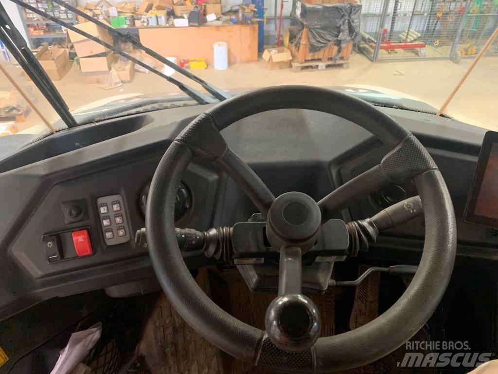 Liebherr TA 230 鉸接式起吊車