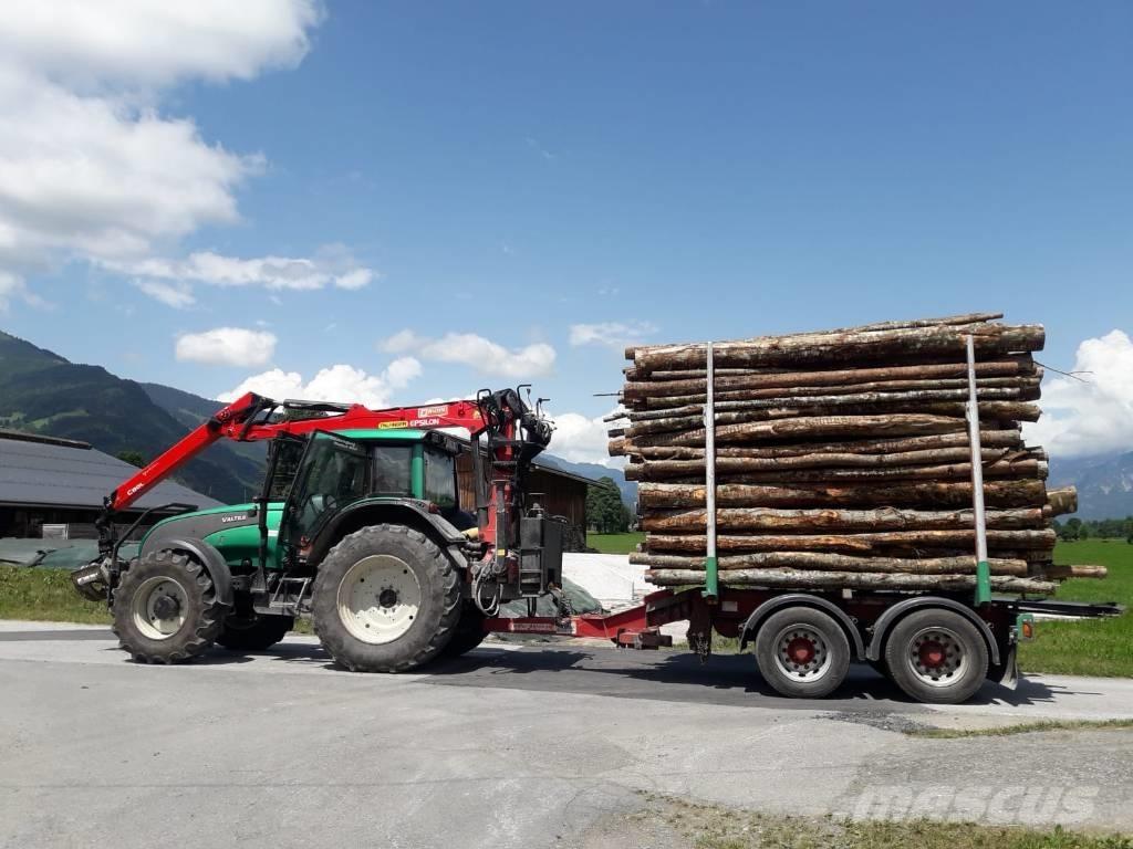 Valtra T 151 E HT 林業用曳引機