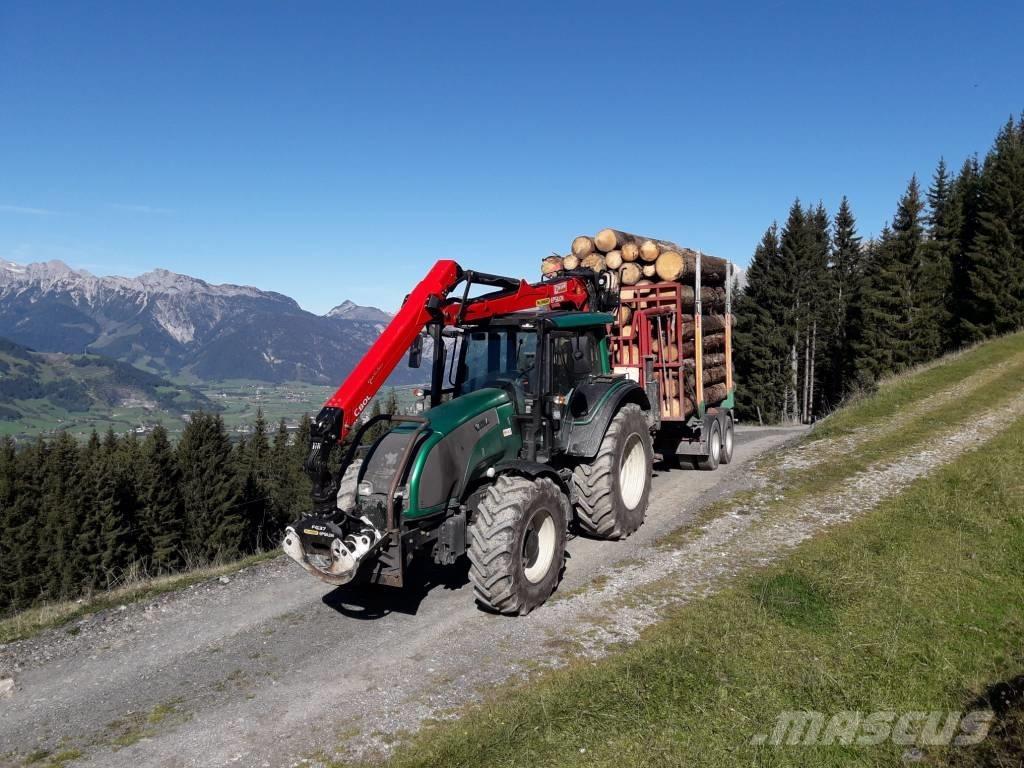 Valtra T 151 E HT 林業用曳引機