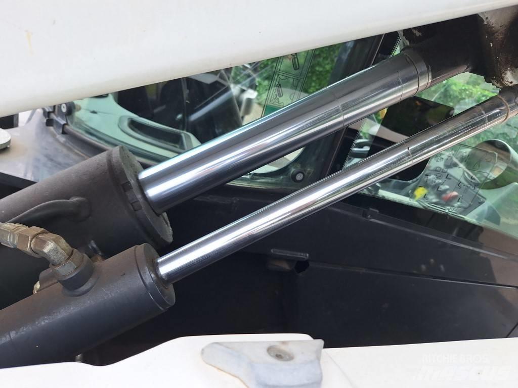 Bobcat TL38.70 伸縮臂操作車