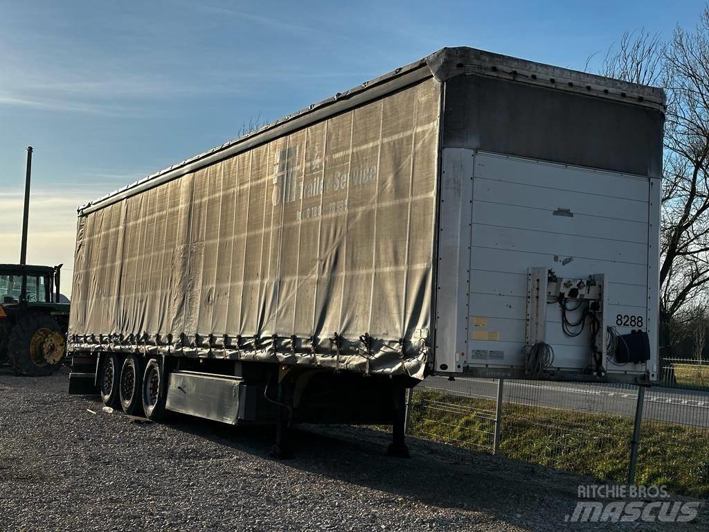 Schmitz SCS 24 L 篷布拖車