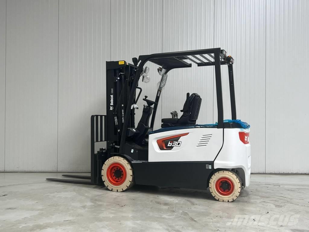 Bobcat B30X-7 PLUS 電動堆高機