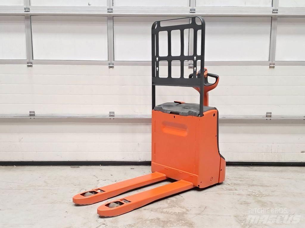 Linde T16 低架升降機