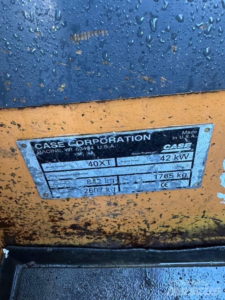 CASE 40 XT 滑移轉向裝載機