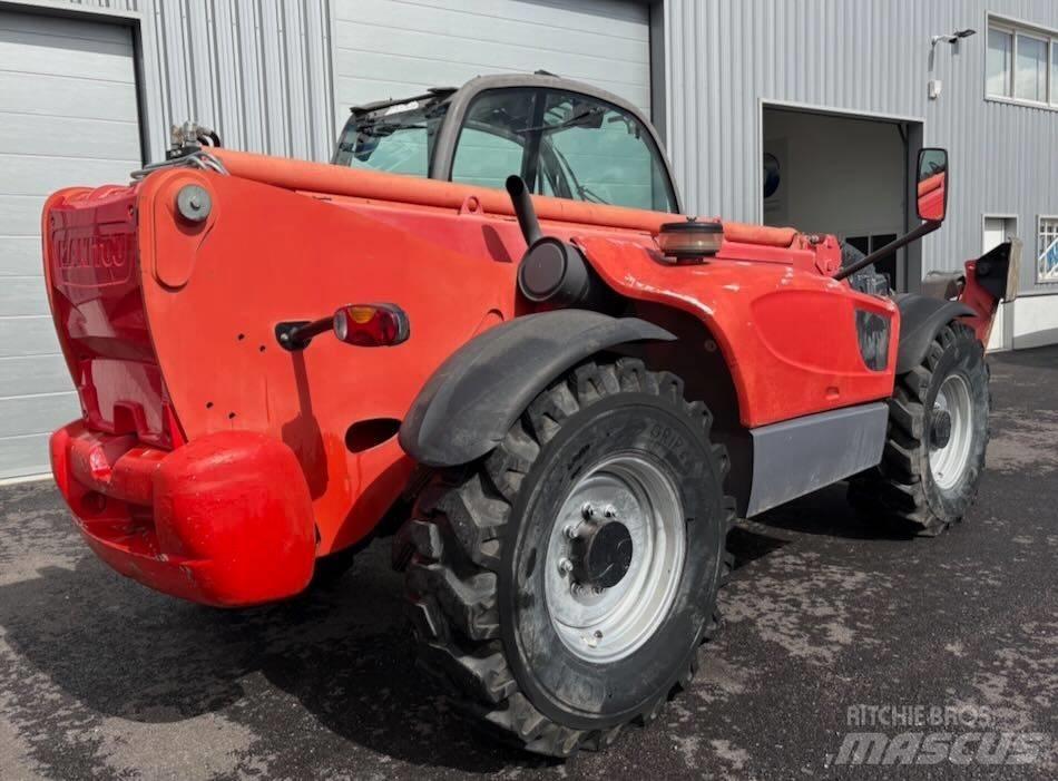 Manitou MT 1840 伸縮臂操作車