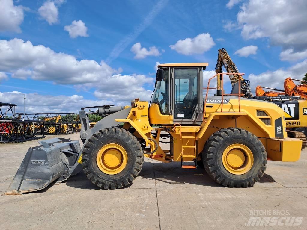 Volvo L105 輪胎式裝載機